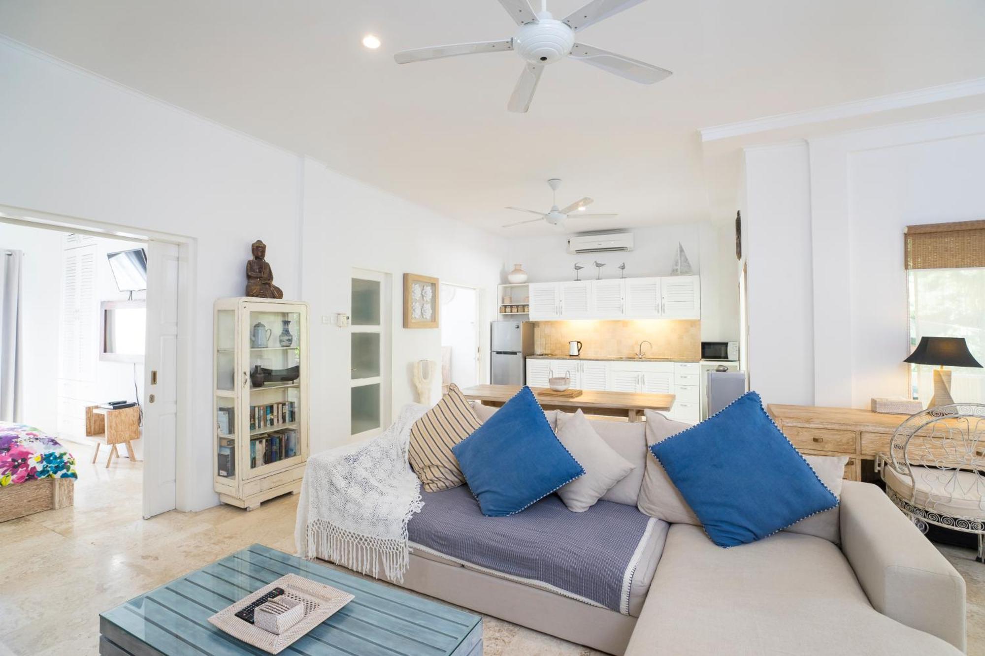 Beach Melati Apartments 레기안 외부 사진