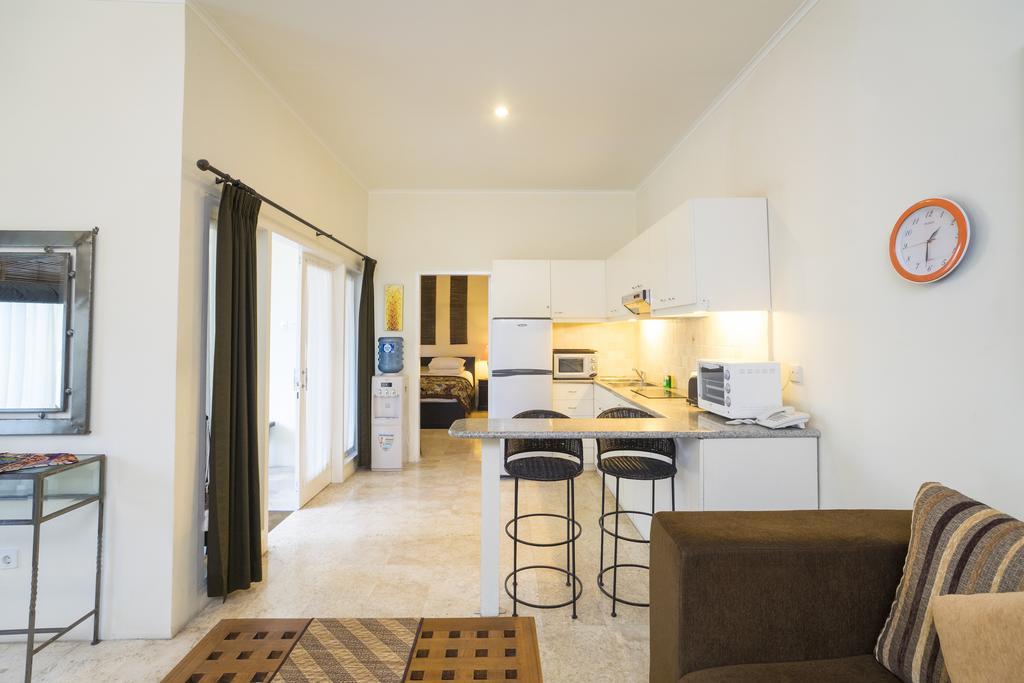 Beach Melati Apartments 레기안 외부 사진