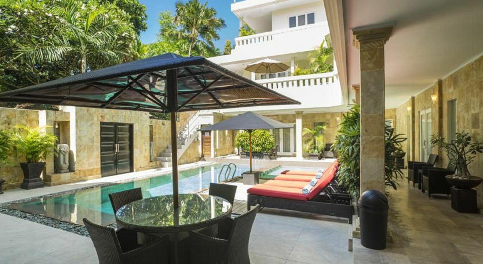 Beach Melati Apartments 레기안 외부 사진