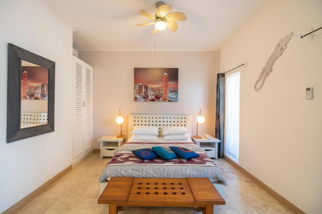 Beach Melati Apartments 레기안 외부 사진